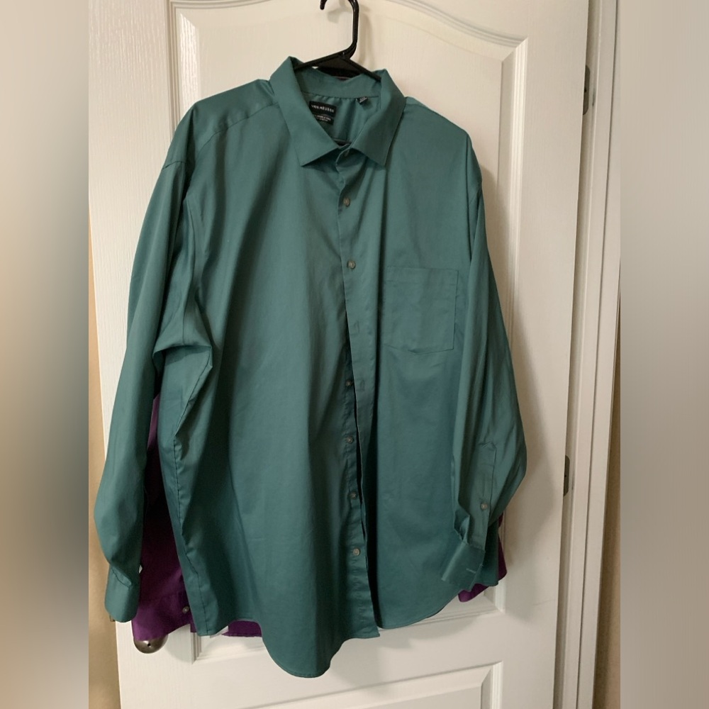 Mens Van Heusen dress shirt 19/37-38 dark green